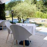 Le-restaurant_carousel_Table_exterieur
